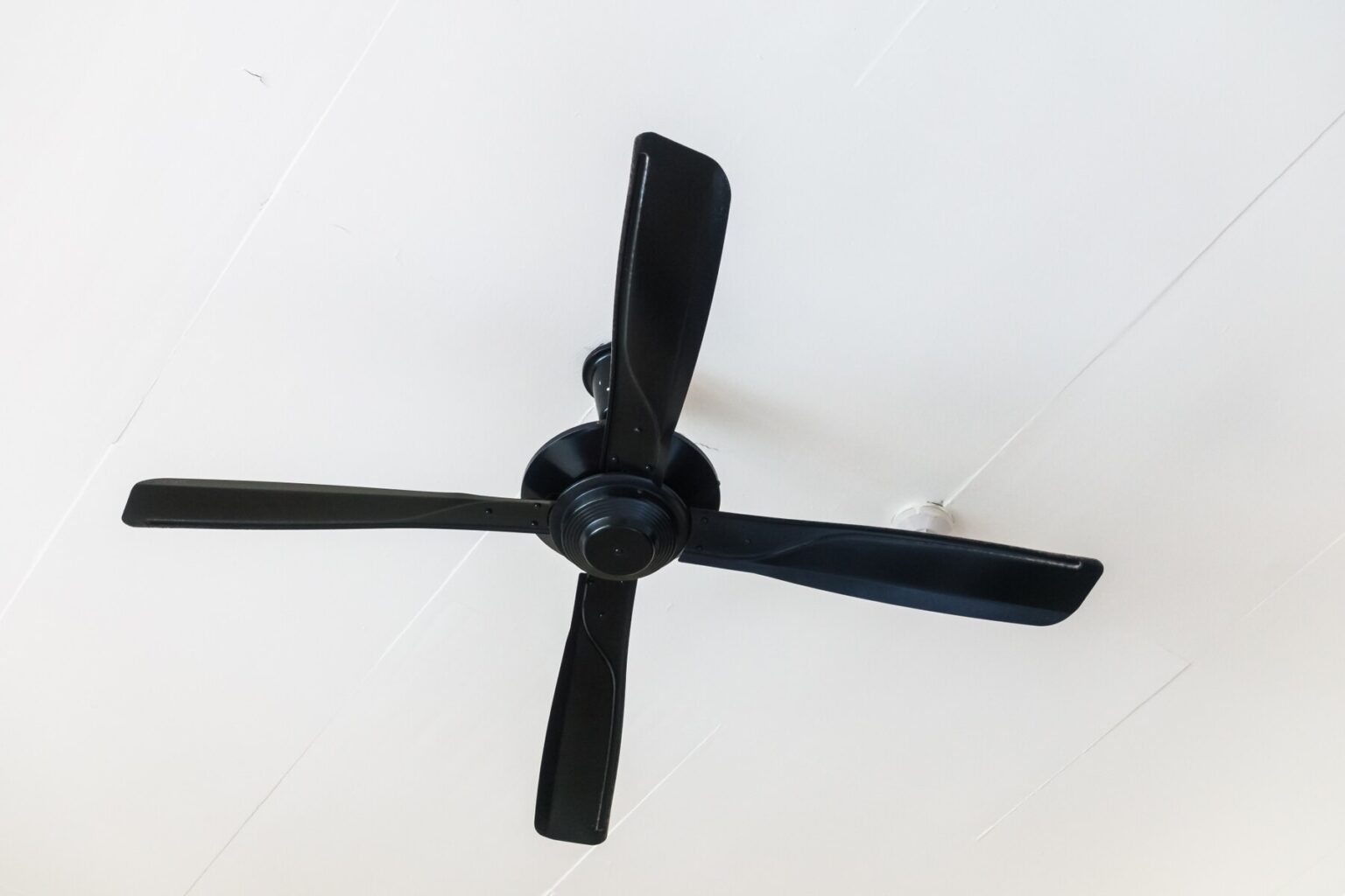 fixing-why-ceiling-fan-making-clicking-noise-dave-burroughs